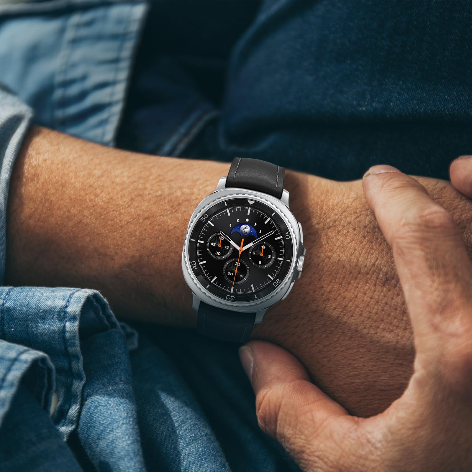 Galaxy Watch 8 Classic 46mm (Middle East Version) Galaxy Watch 8 Classic 46mm (Middle East Version)