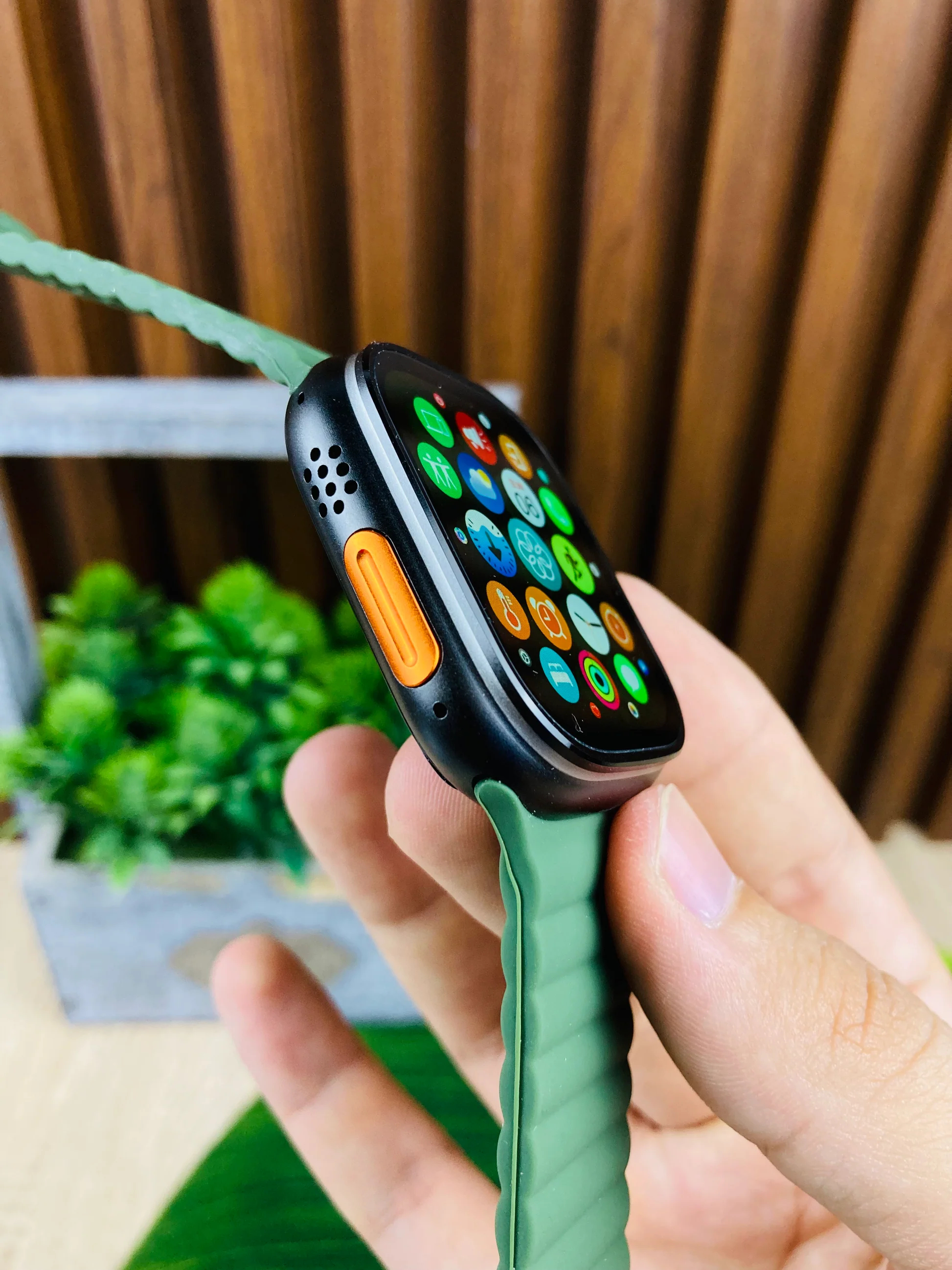 ساعة ذكية من سلسلة 10 إصدار رولكس