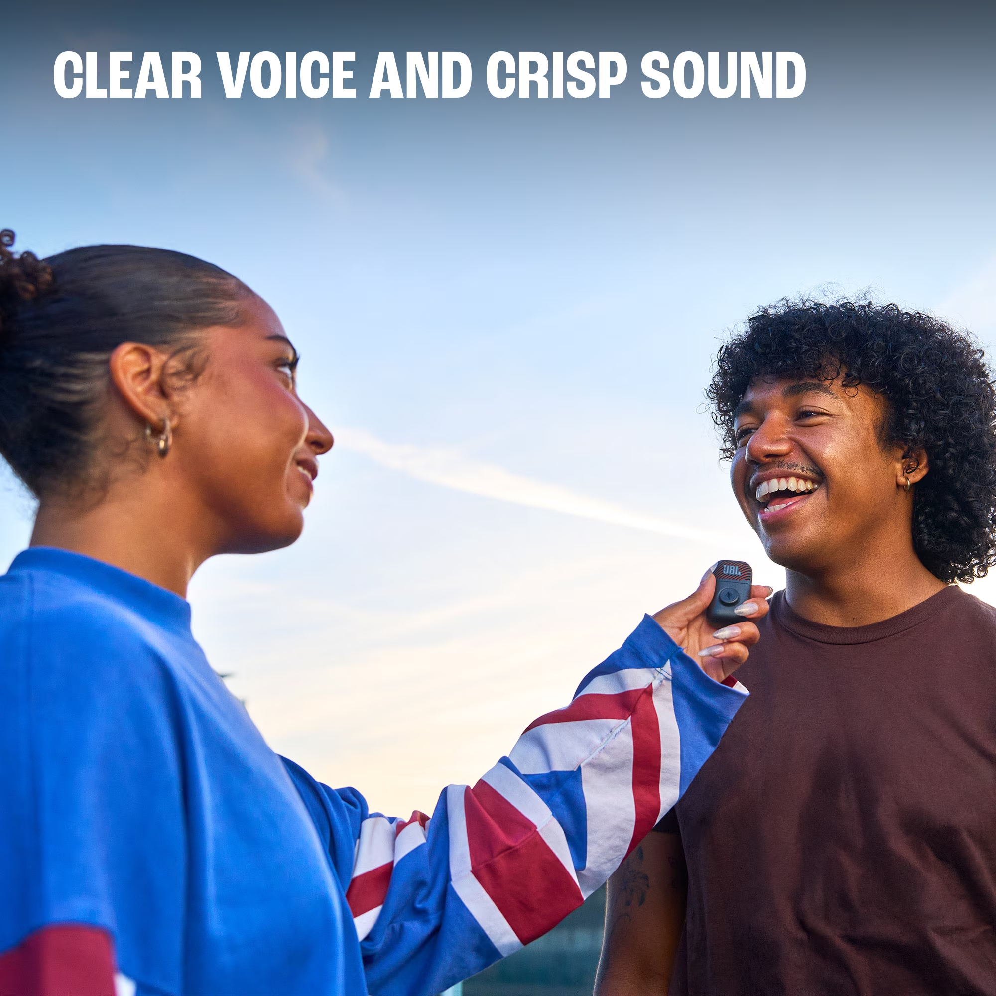 ميكروفون JBL EasySing Mini - ميكروفون صغير بتقنية الذكاء الاصطناعي ميكروفون JBL EasySing Mini - ميكروفون صغير بتقنية الذكاء الاصطناعي